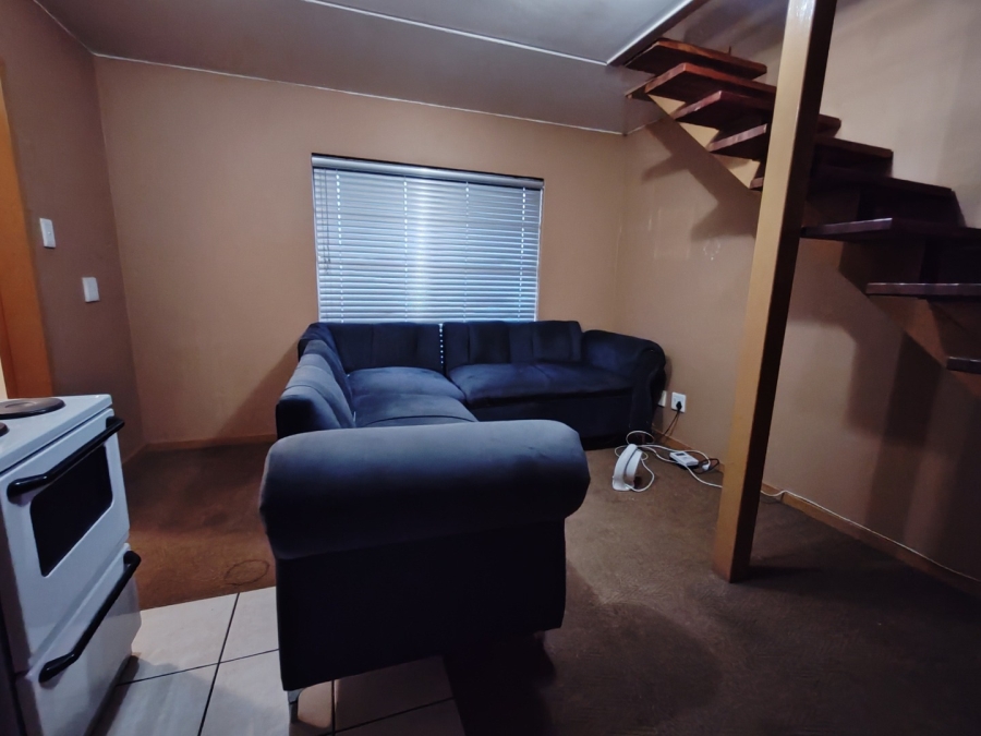 1 Bedroom Property for Sale in Kannoniers Park North West